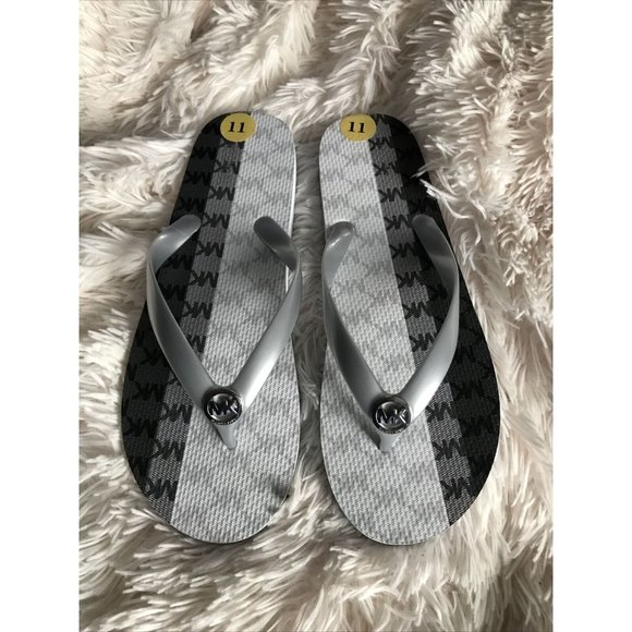 Women’s Sandals Flip Flops Size 11 Michael Kors Silver Grey RX20B - Picture 1 of 11